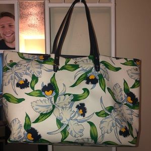 TORY BURCH Kerrington Large Tote 🌸